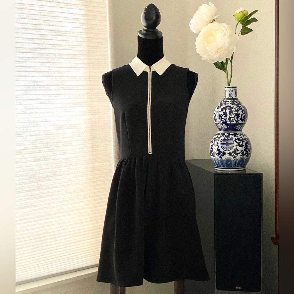 Cute Black & White dress with front zipper
